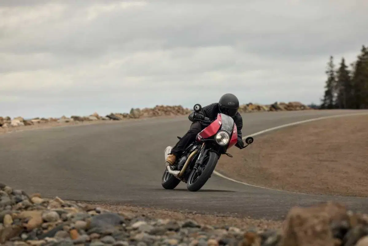 Triumph Thruxton 400 2026: il mito café racer rinasce. Prezzo e scheda tecnica [GALLERY] (18)