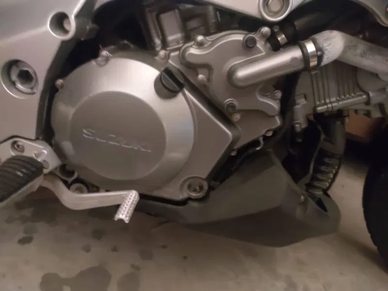 Suzuki V-Strom 1000 (2002 - 06) (8)