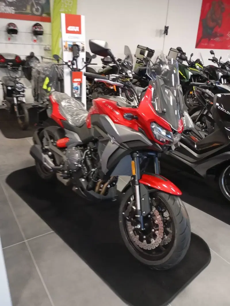 Cyclone RX650 (2025 - 26)