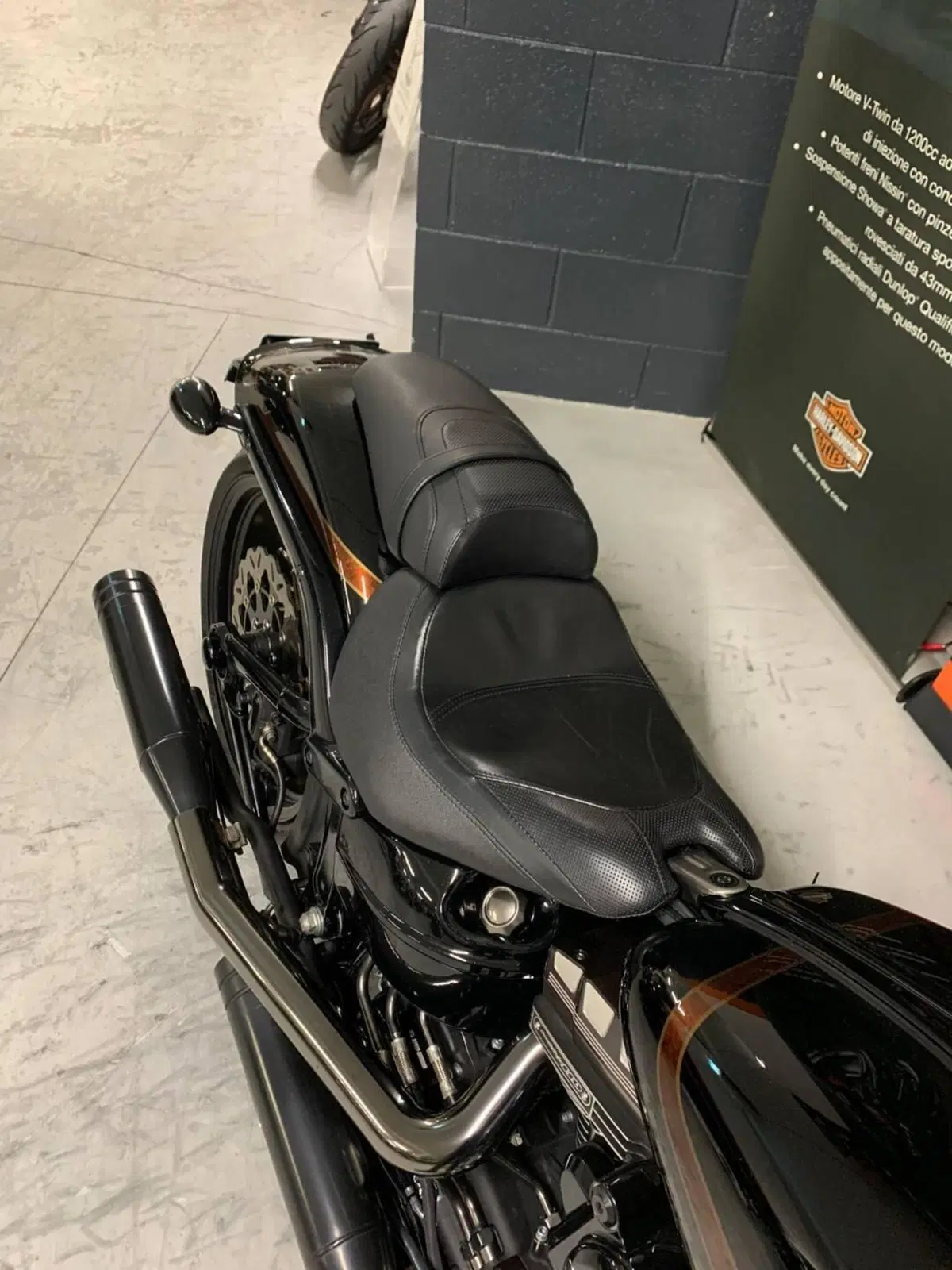 Harley-Davidson 1800 Breakout Pro Street (2016 - 17) - FXSBSE (7)
