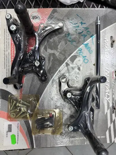 Valter moto pedane arretrate zx10R Kawasaki