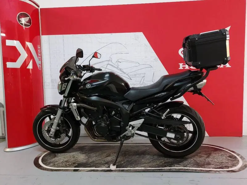 Yamaha FZ6 (2004 - 07)