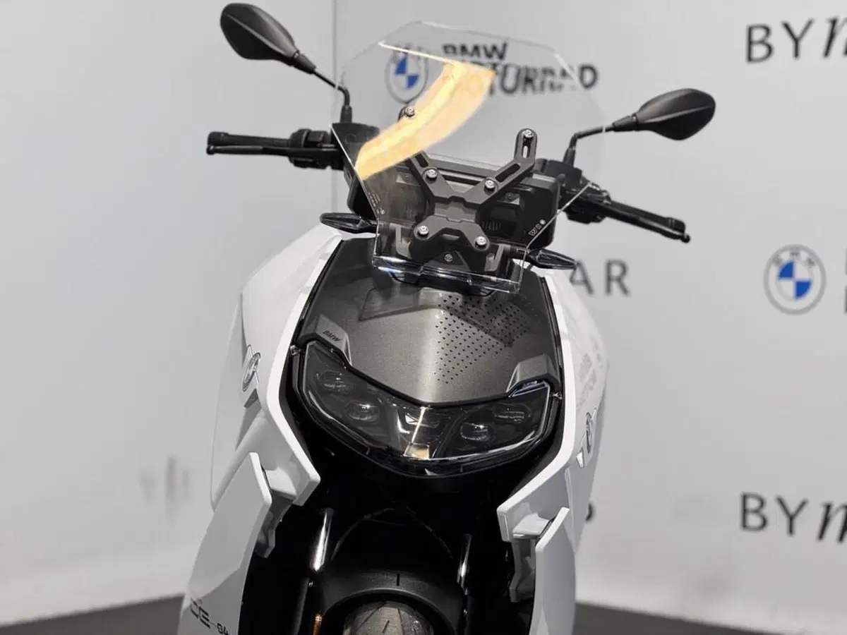 Bmw CE 04 (2021 - 25) (5)