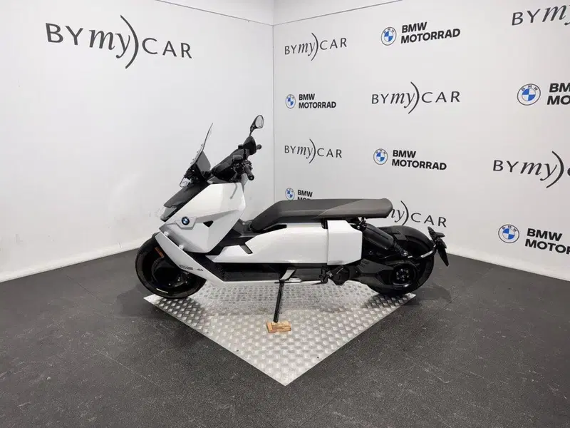 Bmw CE 04 (2021 - 25) (8)