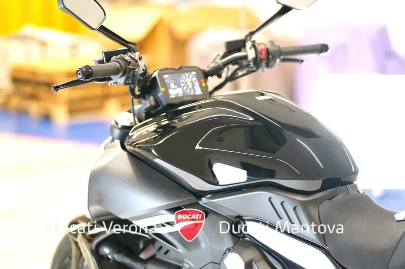 Ducati Diavel V4 (2023 - 26) (17)