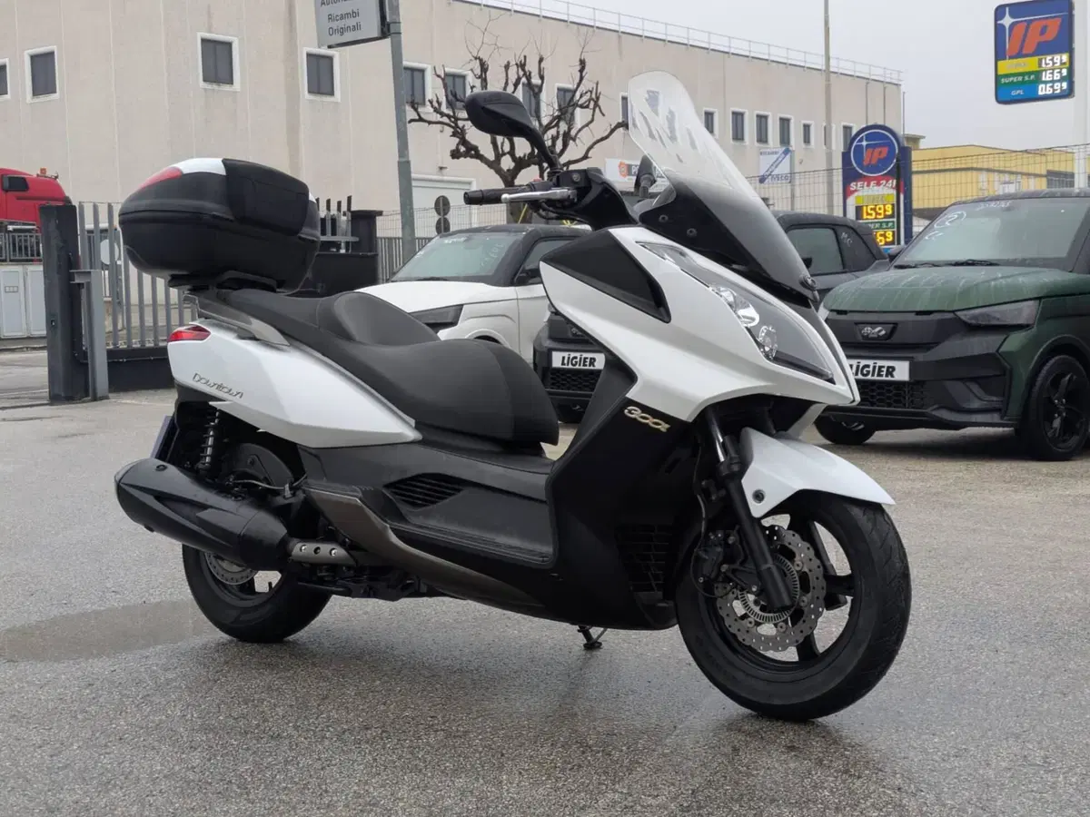 Kymco Downtown 300i (2009 - 17) (2)