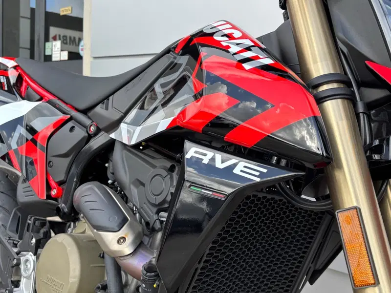 Ducati Hypermotard 698 Mono RVE (2024 - 26) (4)