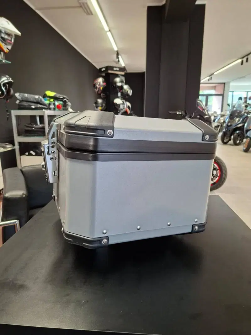 BAULE ALLUMINIO APRILIA TUAREG (5)
