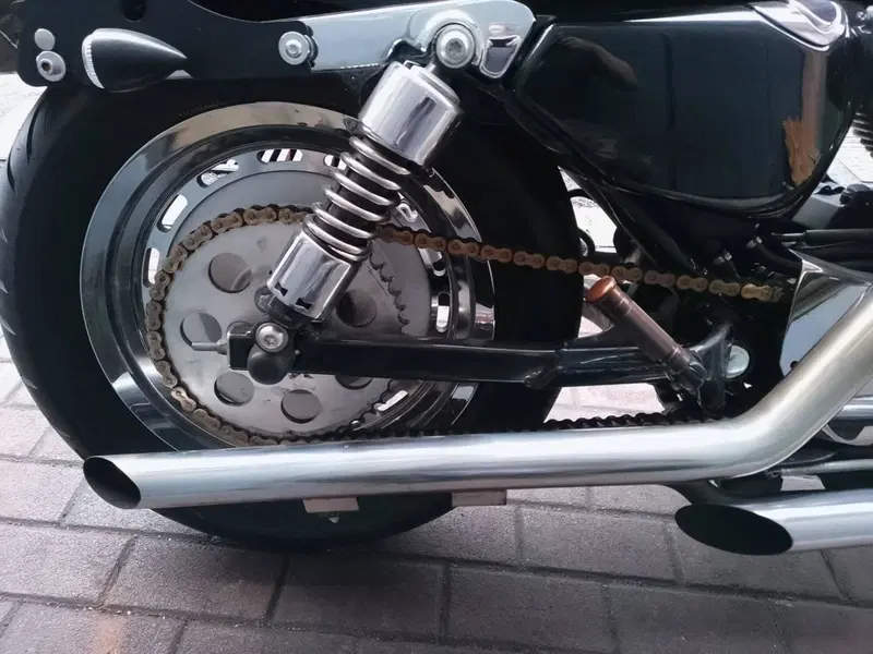 Harley-Davidson 1200 Custom (2004 - 06) - XL 1200C (8)