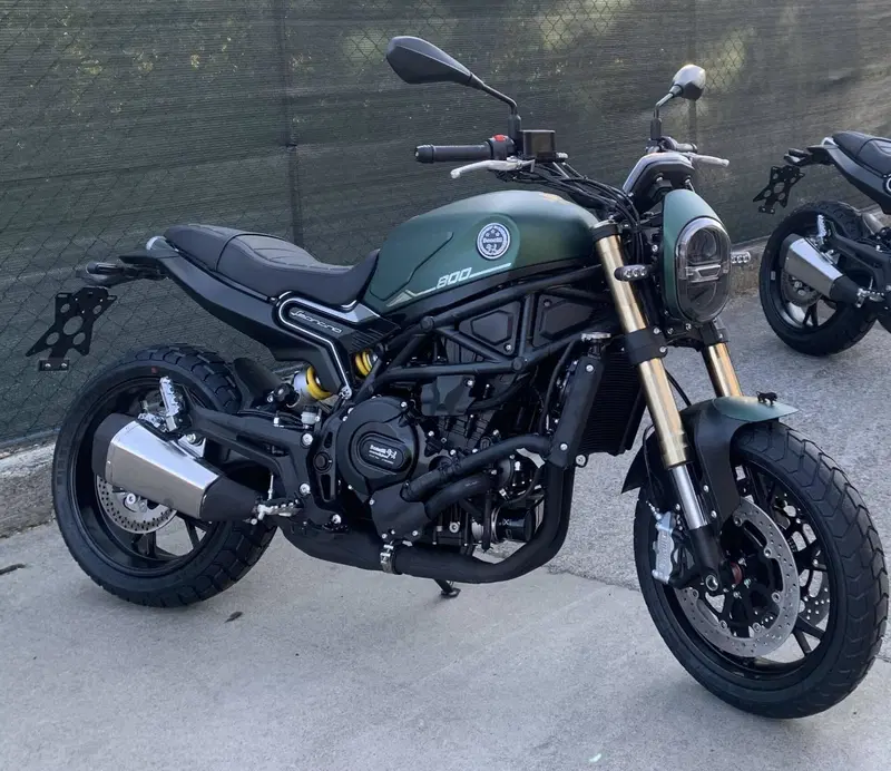 Benelli Leoncino 800 (2022 - 26)