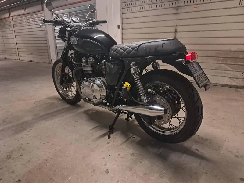 Triumph Bonneville T100 (2001 - 07) (12)