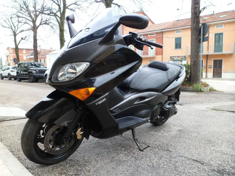 Yamaha T-Max 500 (2004 - 07) (3)