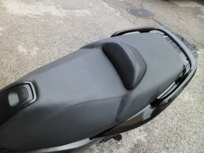Yamaha T-Max 500 (2004 - 07) (6)