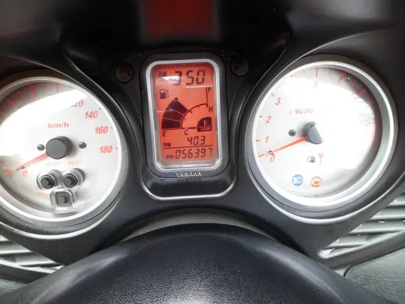 Yamaha T-Max 500 (2004 - 07) (8)