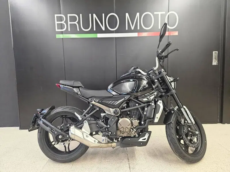 Voge Trofeo 300AC (2021 - 26)