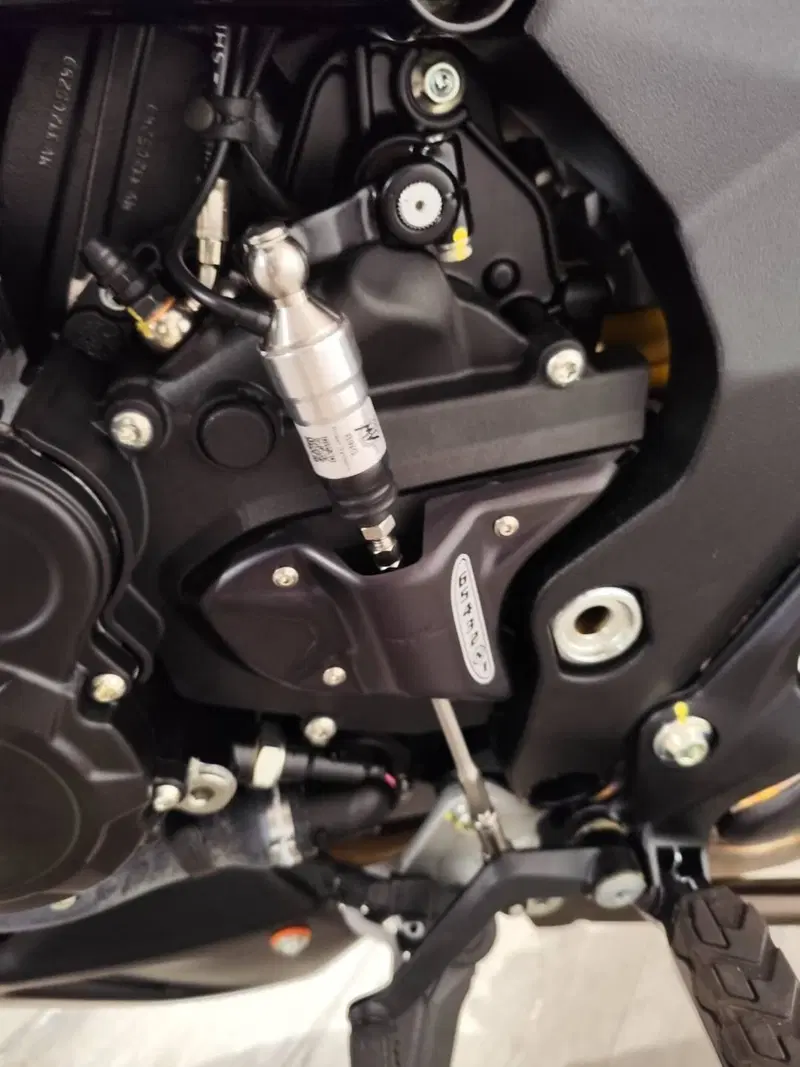 MV Agusta Turismo Veloce 800 Lusso SCS (2021 - 26) (9)