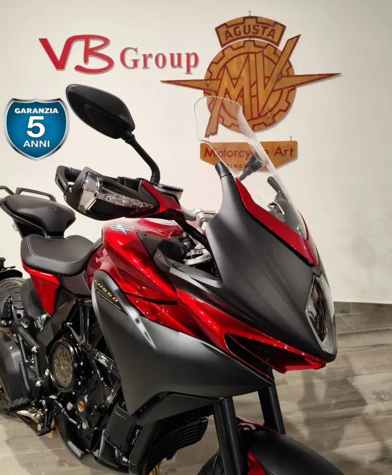 MV Agusta Turismo Veloce 800 Lusso SCS (2021 - 26) (15)