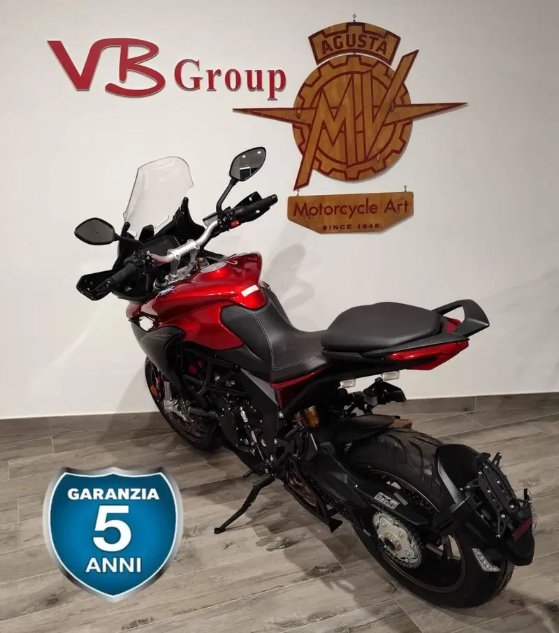 MV Agusta Turismo Veloce 800 Lusso SCS (2021 - 26) (6)