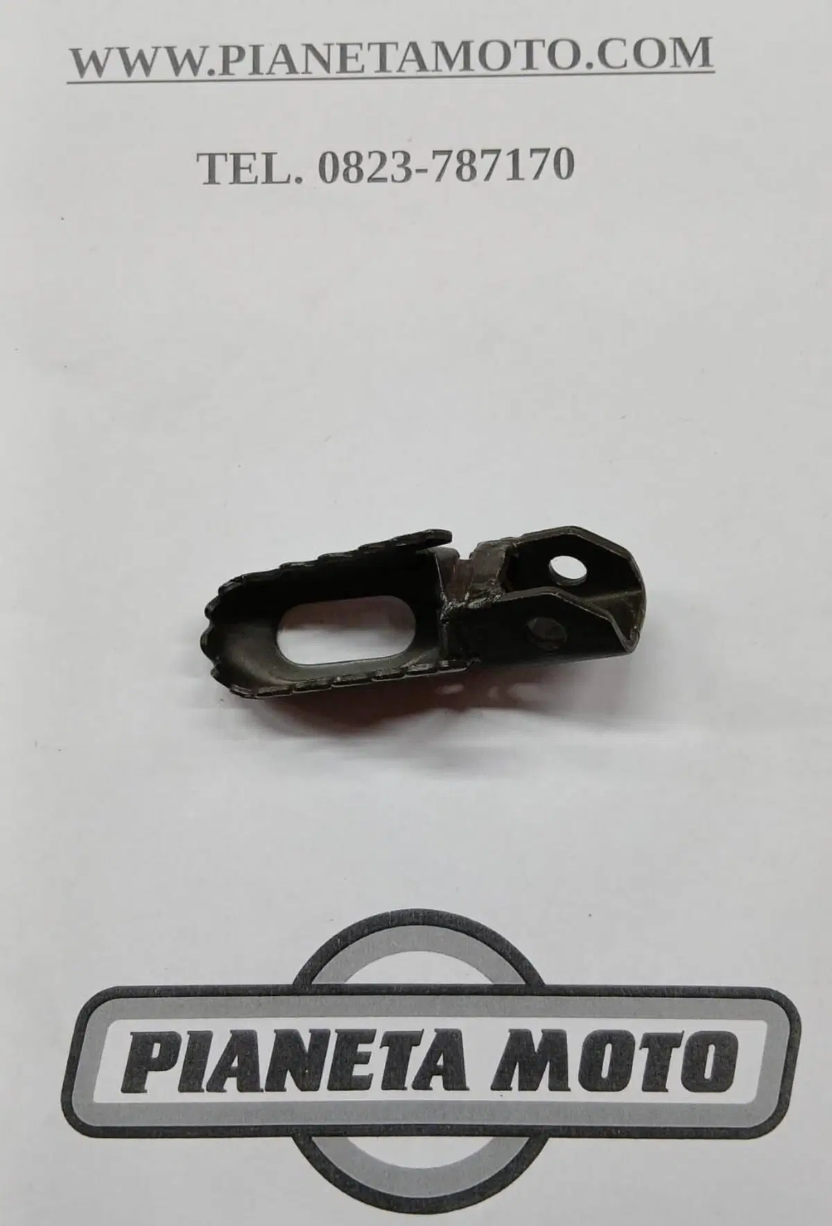 3LD27421000 PEDANA DESTRA DT 125 Yamaha