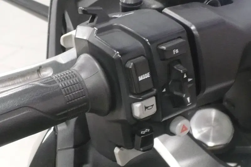 Honda Forza 750 DCT Travel (2021 - 24) (9)