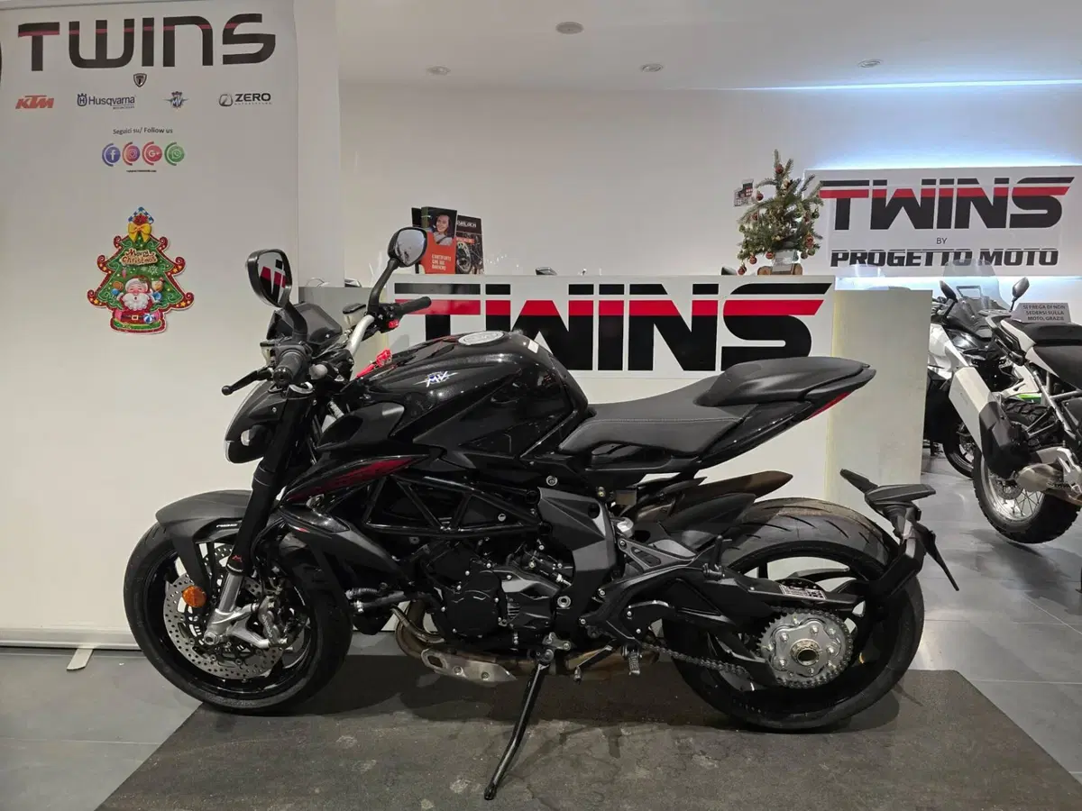 MV Agusta Brutale 800 R (2023 - 25) (5)