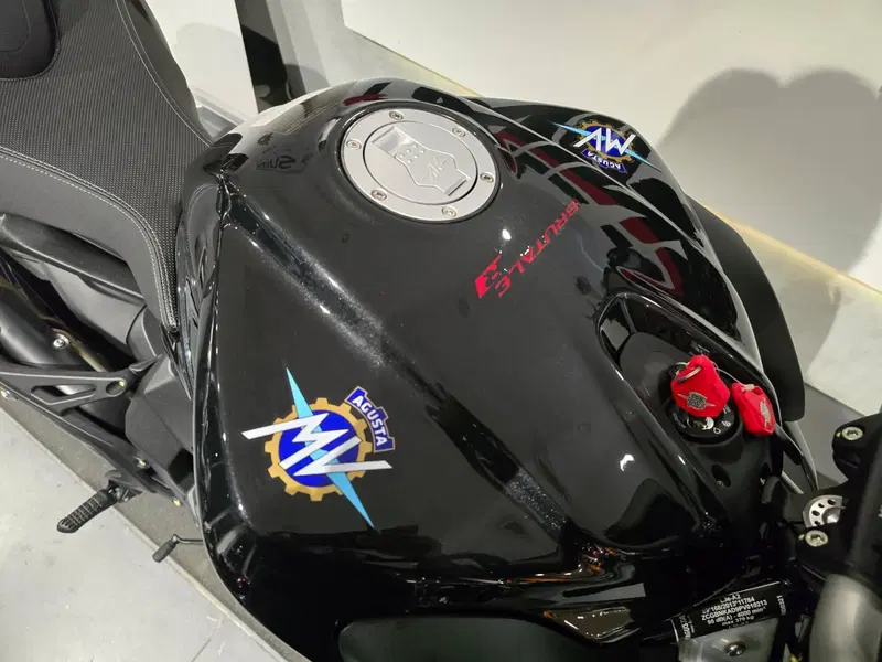 MV Agusta Brutale 800 R (2023 - 25) (9)