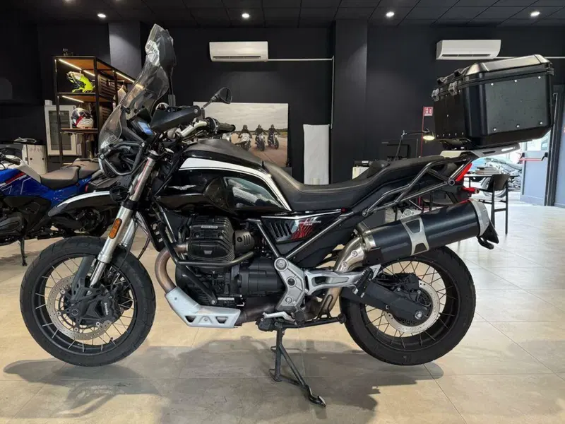 Moto Guzzi V85 TT (2021 - 23) (6)