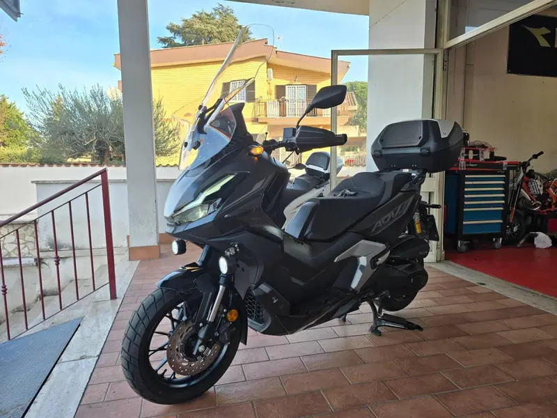 Honda ADV 350 Special Edition (2025 - 26) (4)