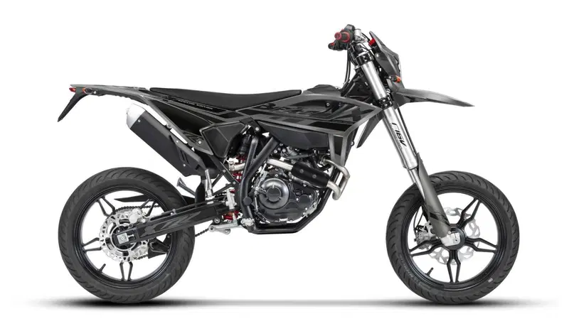 Betamotor RR 125 4T Motard T (2025 - 26) (9)