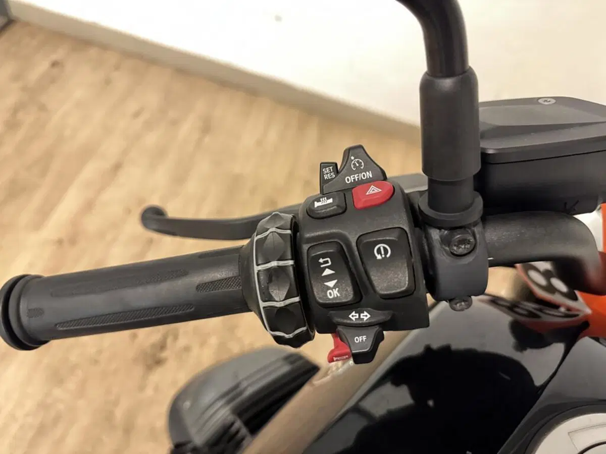 Bmw R 12 (2024 - 26) (9)