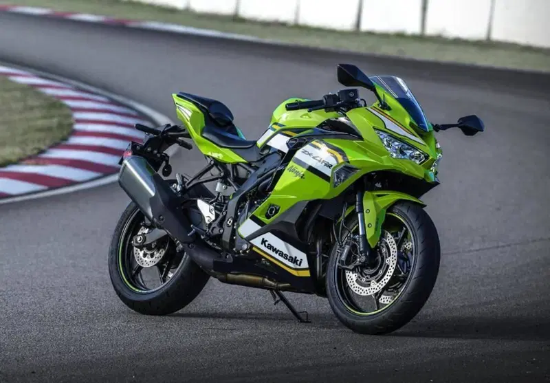 Kawasaki Ninja ZX-4RR (2024 - 26) (10)
