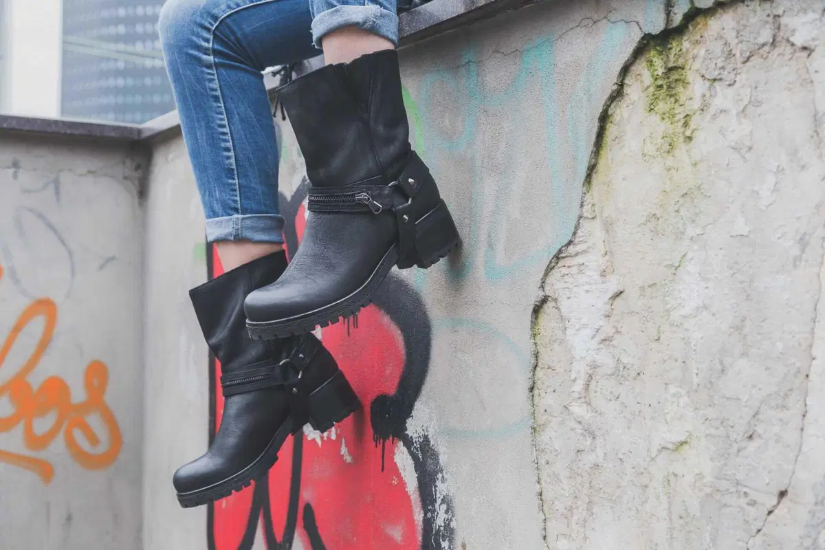Biker boots in passerella: non un ritorno, ma una conferma! (5)