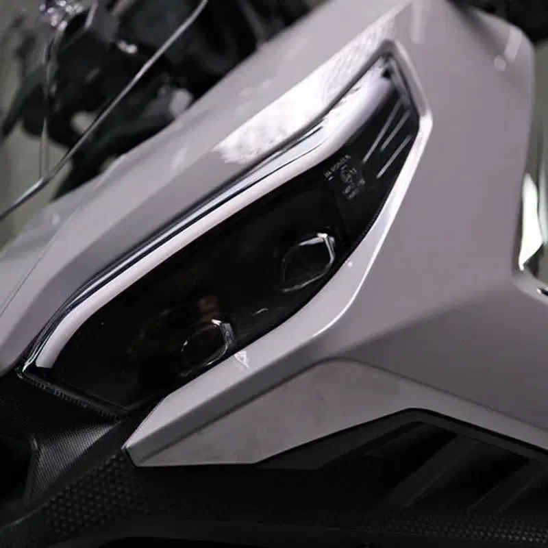 Swm Venturo 300 (2026) (6)