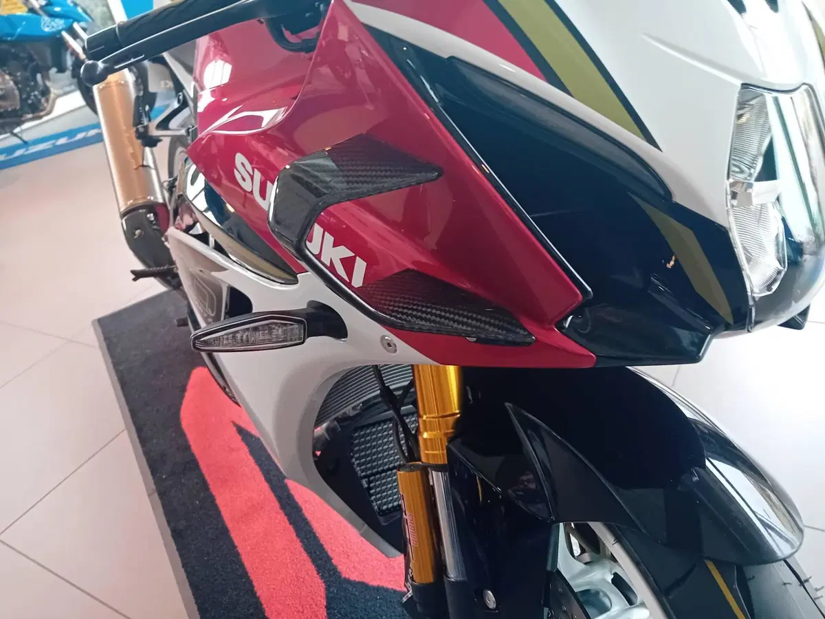 Suzuki GSX-R1000R (2026) (4)