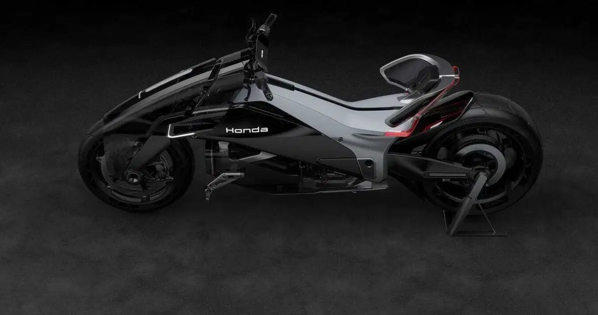 Honda EV Outlier Concept: la moto elettrica che rompe gli schemi al Japan Mobility Show 2025 [GALLERY] (5)