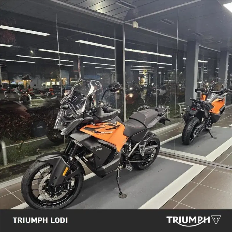 KTM 1390 Super Adventure S (2026) (2)
