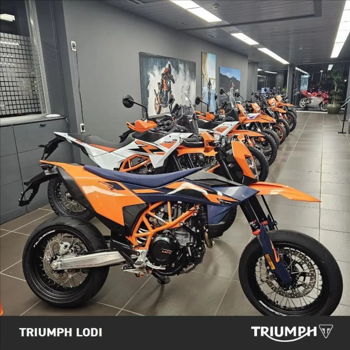 KTM 690 SMC R (2026)