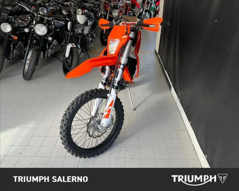 KTM 250 EXC TPI (2023) (3)