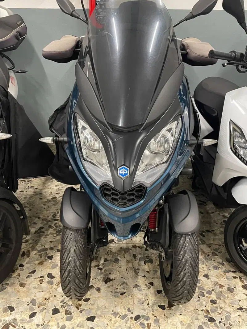 Piaggio MP3 300 Sport ABS Hpe (2021 - 24) (4)