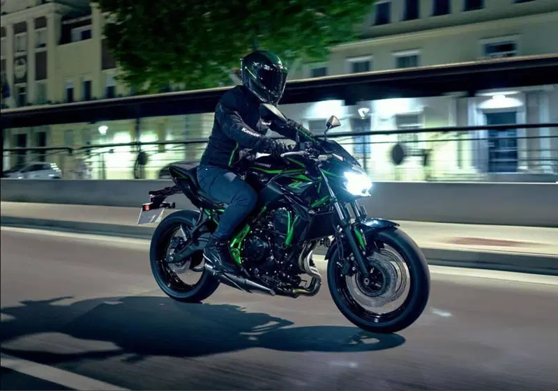 Kawasaki Z 650 (2025 - 26) (13)