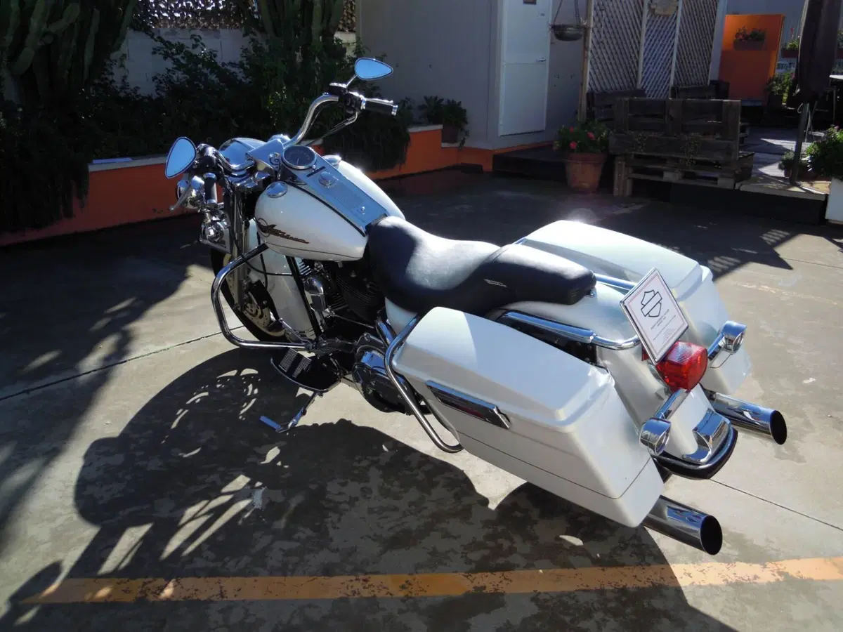 Harley-Davidson 1584 Road King (2006 - 07) - FLHR (7)
