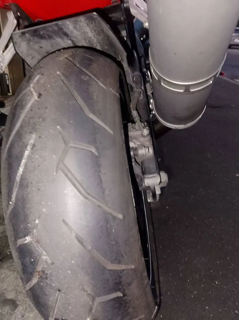 Yamaha YZF R1 (2002 - 03) (9)