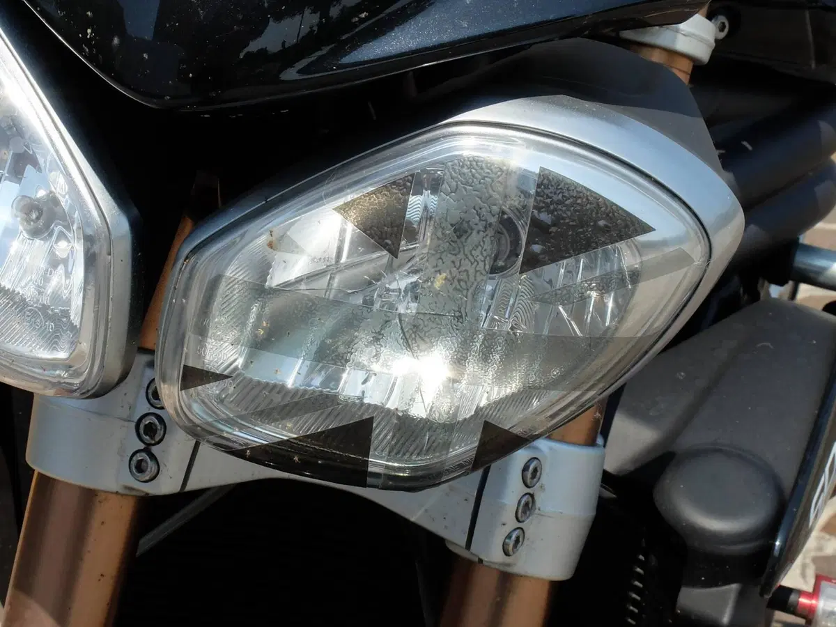 Faro anteriore sinistro Triumph Speed triple 1050 (19)