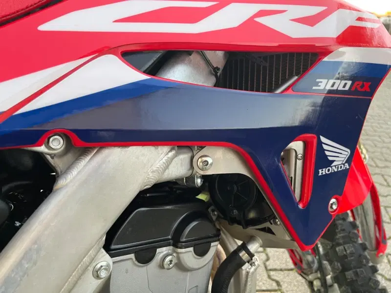 Honda CRF 300RX Enduro (2022) (10)