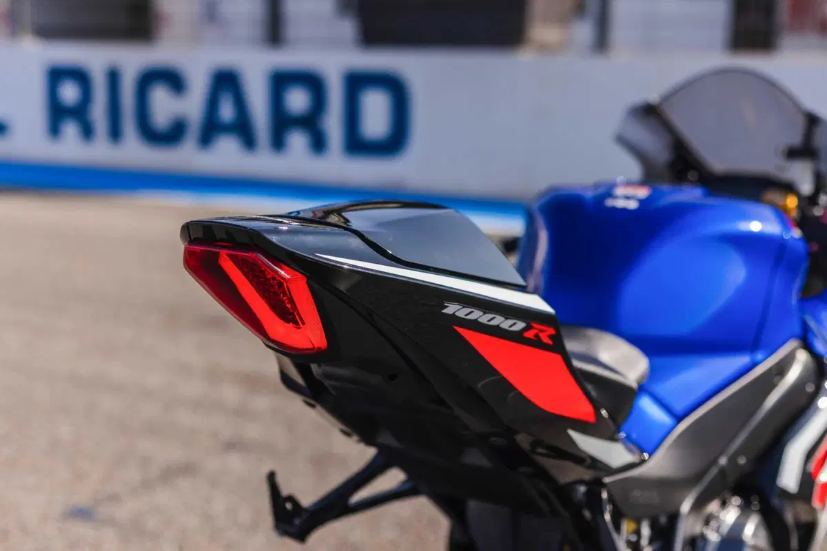 Suzuki GSX-R1000R 2026: ecco svelato il prezzo. Superbike economica?  (3)
