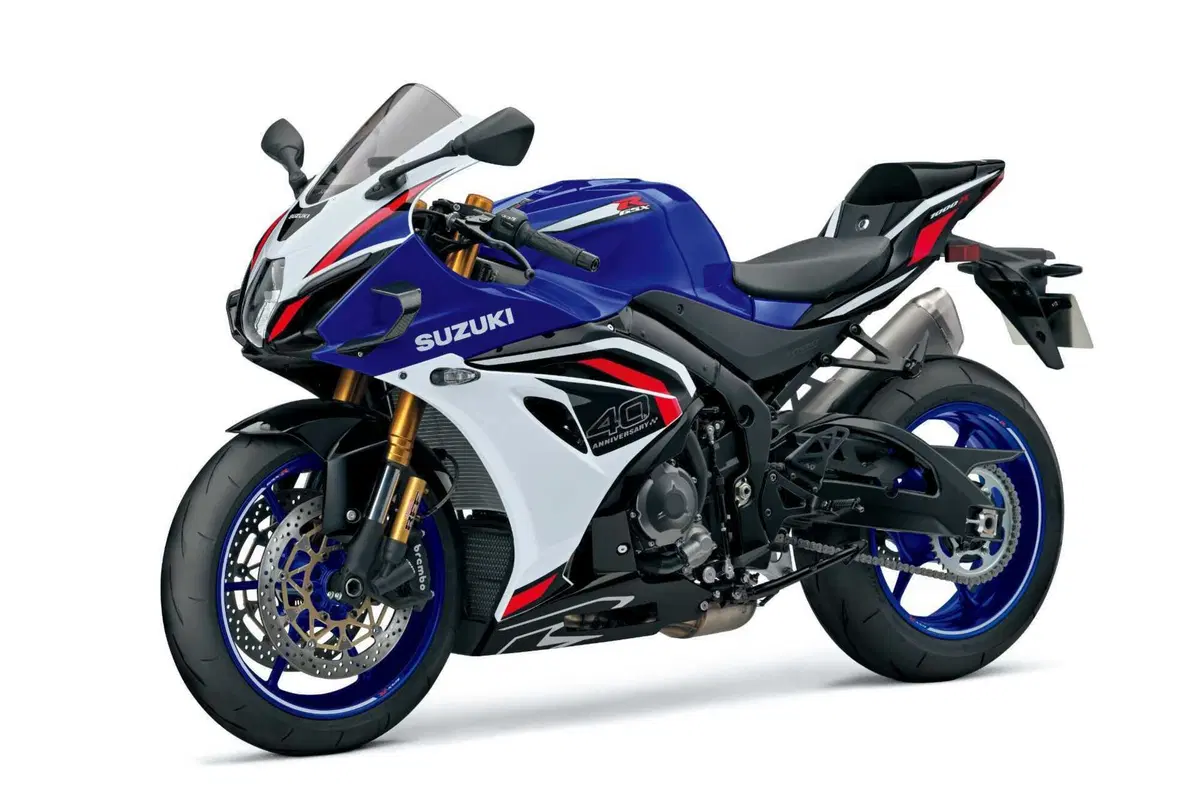 Suzuki GSX-R1000R 2026: ecco svelato il prezzo. Superbike economica?  (11)