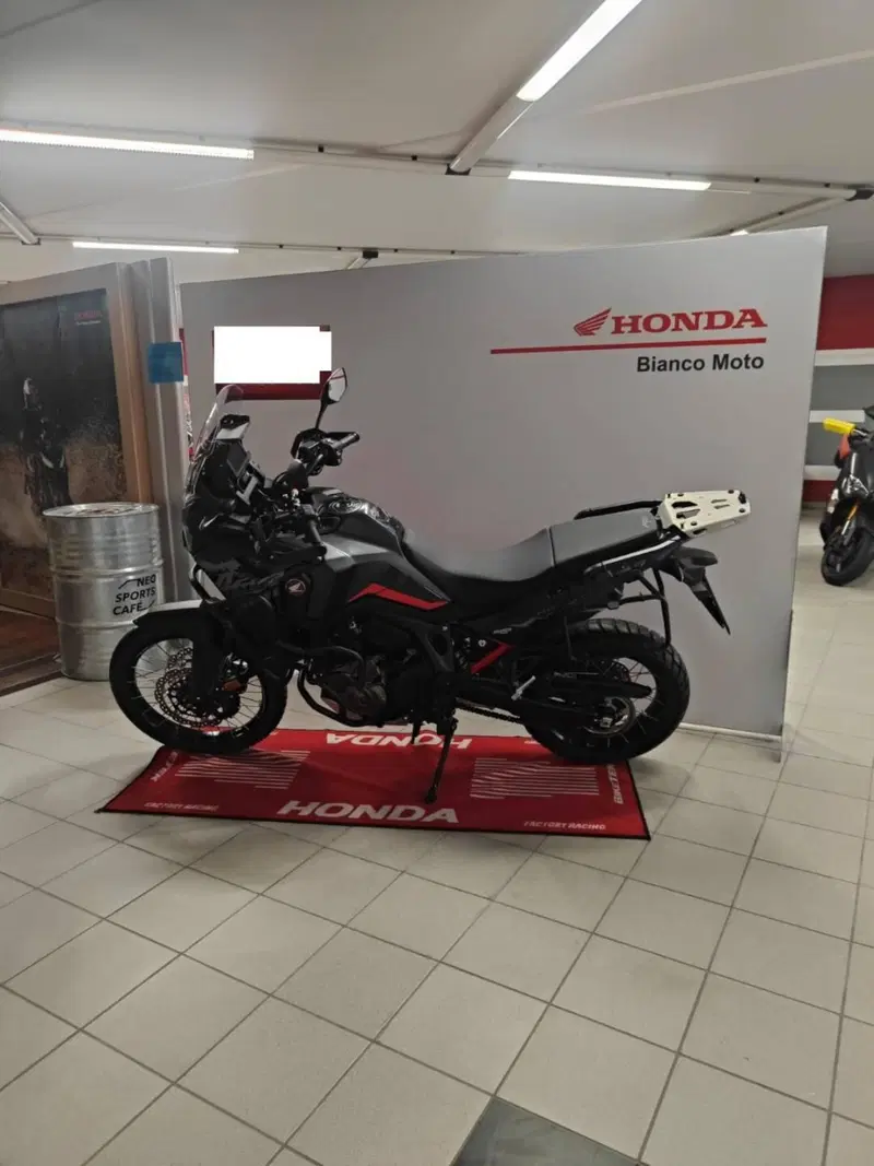 Honda Africa Twin CRF 1100L ES DCT (2024 - 26) (3)