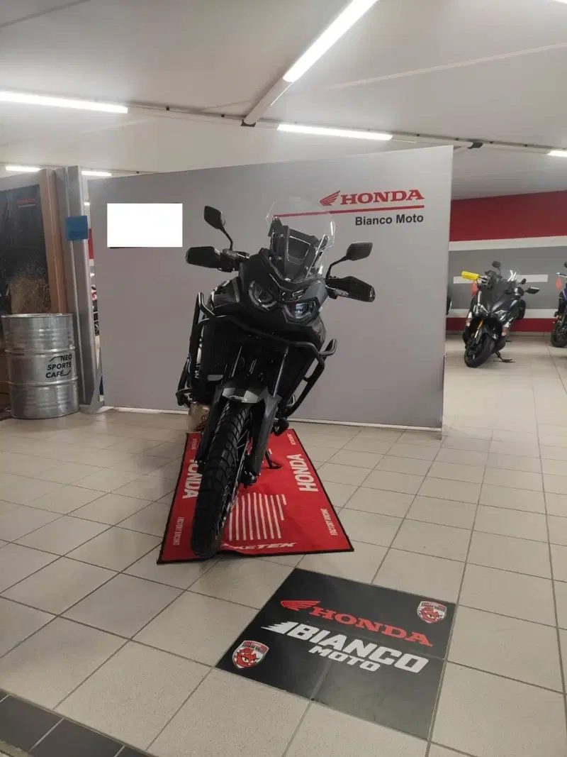 Honda Africa Twin CRF 1100L ES DCT (2024 - 26) (5)