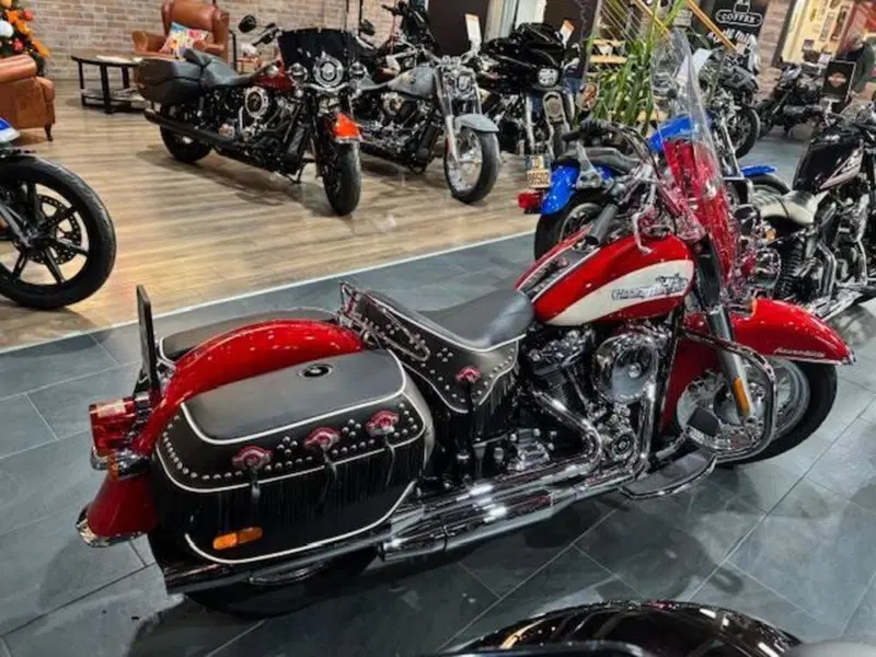 Harley-Davidson Hydra-Glide Revival (2024 - 25) (3)