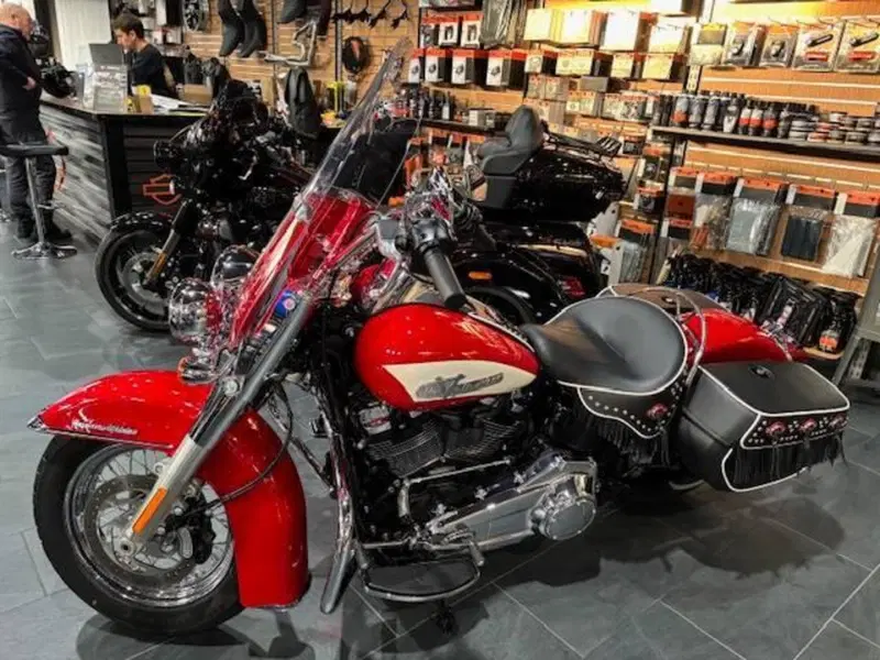 Harley-Davidson Hydra-Glide Revival (2024 - 25) (6)